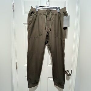 Lululemon Men’s ABC Jogger, NWT, Size XL Dark Olive